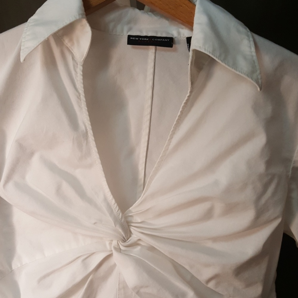 Top - Picture 2 of 2